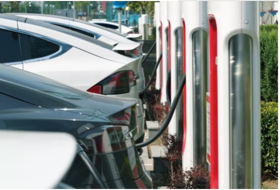 成人抖音在线观看下载電機持續打造優質散熱係統 助力新能源充電樁行業